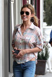 th_18087_Preppie_Audrina_Patridge_heading_to_shoot_her_new_reality_show_at_Arcade_Boutique_in_Bevery_Hills_10_122_1033lo.jpg