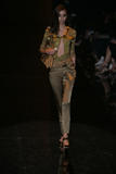 th_10994_md-lerage.com-ss05-rtw-milan-w-gucci-001-rx5z9qy1_122_226lo.jpg