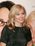 th_97752_kristen_bell_baby_mama_premiere_ny-apr232008__06_122_71lo.jpg