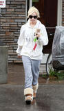 th_79914_Preppie_-_Ashley_Tisdale_at_the_Coffee_Bean_065_122_772lo.JPG