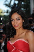th_47033_RosarioDawsonScreeningofThisMustbethePlaceatthe64thinternationalfilmfestivalinCannes20.5.2011_39_122_827lo.jpg