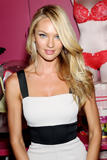 th_71131_Preppie_Candice_Swanepoel_and_Bregje_Heinen_at_Victorias_Secret_Angels_Greet_Fans_at_Body_By_Victoria_Launch_in_Soho_73_122_832lo.JPG
