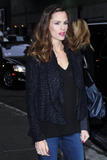 th_23489_jennifer_garner_letterman_tikipeter_celebritycity_021_123_860lo.jpg