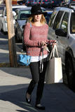 th_91211_Preppie_Emma_Roberts_shopping_in_LA_19_122_904lo.jpg