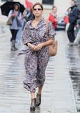 th_73149_celebrity_paradise.com_Eva_Mendes_Paris_06_122_940lo.jpg