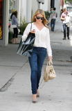 th_46552_celebrity_paradise.com_TheElder_LoBosworth2010_06_02_ShoppingOnRobertsonBlvd2_122_976lo.jpg