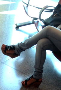 Italian Feet and legs candids at the airport-o1q22sj5ac.jpg