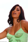 reena - hottie in green i1gl8ww2in