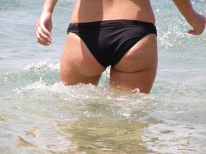 Greek Beach Candid Voyeur Bikini 2009 -x4g8f1r66u.jpg