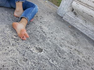 Sexy Barefoot Italian Girl Voyeur-21la9p7xce.jpg